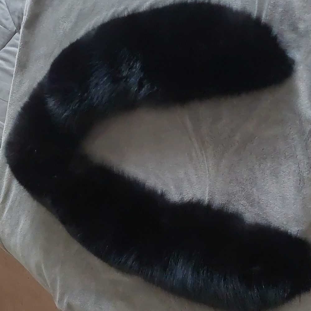Black Fox collar